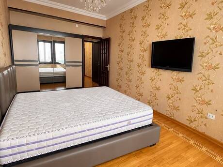 Kirayə 3 otaqlı mənzil, 155 m², Nəriman Nərimanov: 1 199 ₼/ay 2