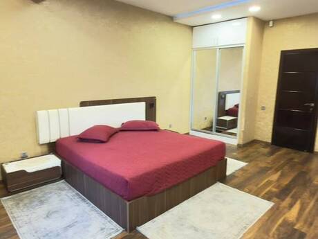4-room apartment for rent, 200 m², Xətai: 1 600 ₼/mo 5