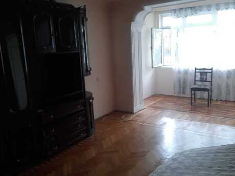 3-room apartment for rent, 70 m², Yasamal: 600 ₼/mo 4
