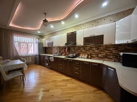 5 otaqlı həyət evi, 230 m², Maştağa: 195 000 ₼ 2
