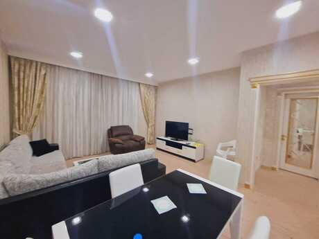 2-room apartment for rent, 90 m², Səbail: 2 000 ₼/mo 5