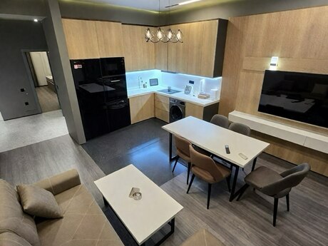3-room apartment for rent, 100 m², Ağ şəhər: 2 000 ₼/mo 2