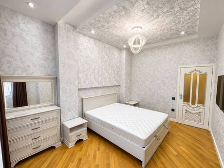 Аренда: 2-комнатная квартира, 70 м², Şah İsmayıl Xətai: 950 ₼/мес 2