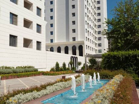 5 rooms · 205 m² · floor 2/16, Kristal Towers