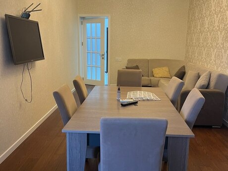 2-room apartment for rent, 75 m², 8-ci mikrorayon: 800 ₼/mo 2