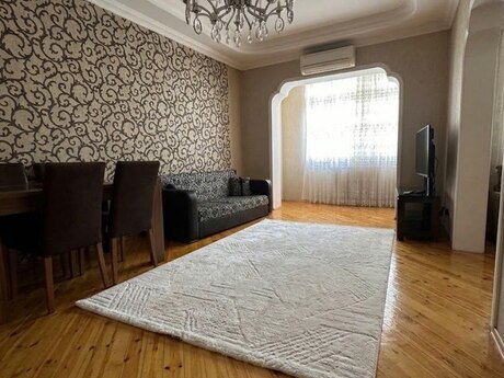 4-room apartment for rent, 120 m², İnşaatçılar: 900 ₼/mo 2