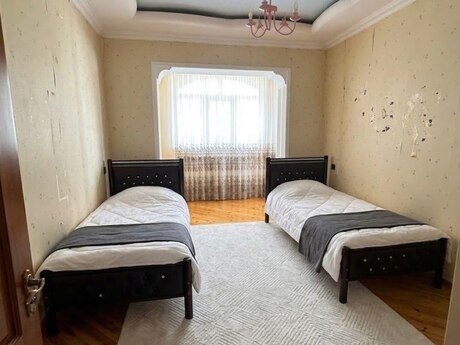 4-room apartment for rent, 120 m², İnşaatçılar: 900 ₼/mo 4