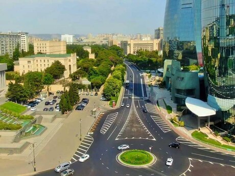 Объявление №6479280 - Баку, м. Ичеришехер, 2-комн., 70 м², 6/9 этаж
