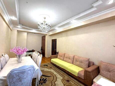 2-комнатная квартира, 86 м², 8 Noyabr: 254 800 ₼ 2