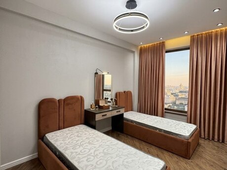 3-room apartment, 85 m², Həzi Aslanov: 250 000 ₼ 3