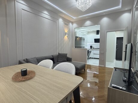 2-room apartment for rent, 65 m², Şah İsmayıl Xətai: 1 200 ₼/mo 4