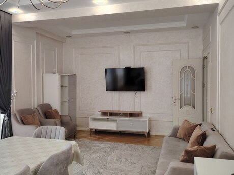 4-комнатная квартира, 156 м², Bakıxanov: 450 000 ₼ 3