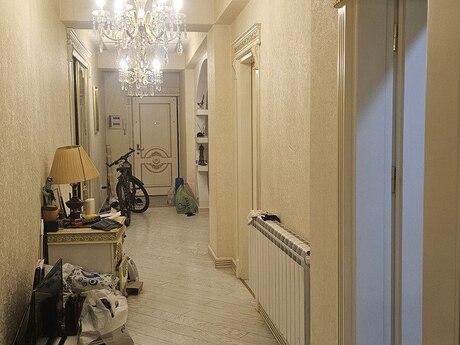3 otaq · 113 m² · 5/18 mərtəbə, İnşaatçılar
