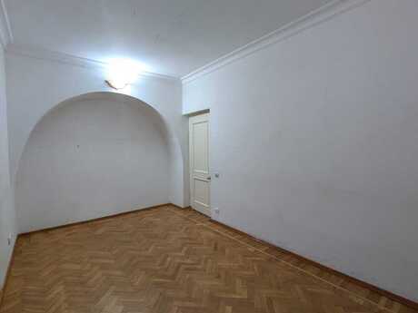 Elan №6479310 - Bakı, Nizami m., 4 otaqlı, 130 m²