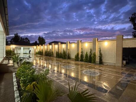 6 otaqlı həyət evi, 300 m², Şüvəlan: 930 000 ₼ 2