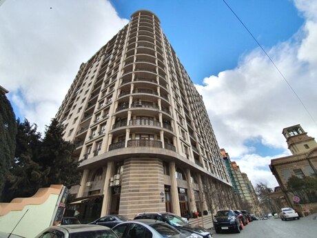 Объявление №6479442 - Баку, м. 28 мая, 4-комн., 170 м², 14/20 этаж
