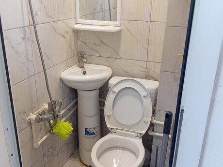1-room apartment for rent, 10 m², Şah İsmayıl Xətai: 350 ₼/mo 5