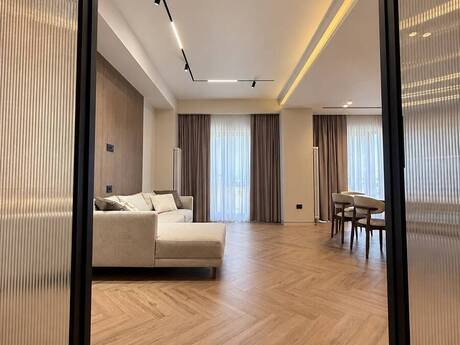 4-комнатная квартира, 150 м², Ağ şəhər: 750 000 ₼ 4