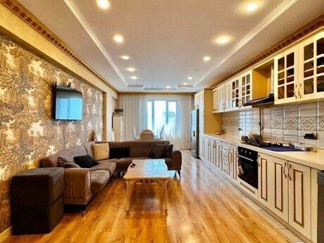 5-room apartment for rent, 263 m², Əhmədli: 1 500 ₼/mo 4