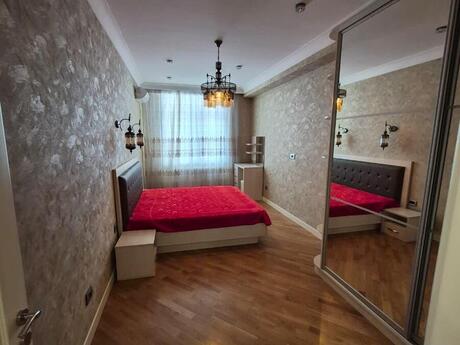 3-room apartment for rent, 170 m², 8 Noyabr: 1 600 ₼/mo 5
