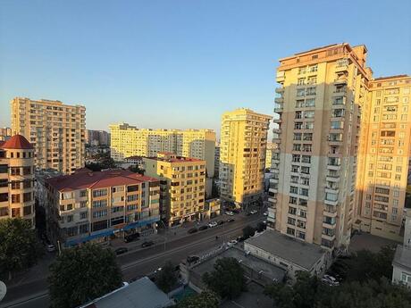 Объявление №6479609 - Баку, м. Мемар Аджеми, 2-комн., 94 м², 11/18 этаж