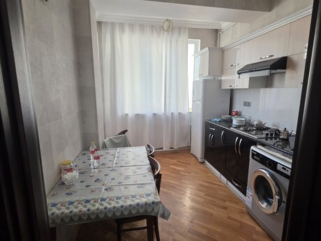 2-room apartment for rent, 70 m², Həzi Aslanov: 720 ₼/mo 3
