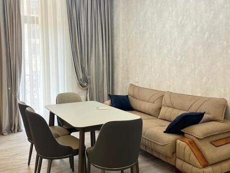 Elan №6479607 - Bakı, Ağ şəhər q., 2 otaqlı, 65 m², 3/7 mərtəbə