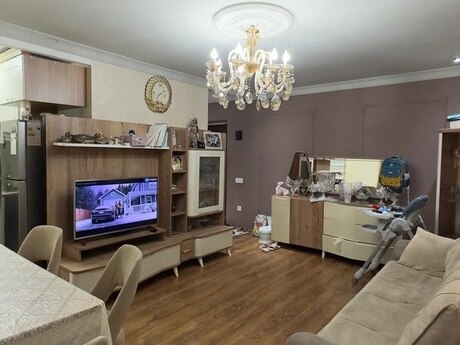 Kirayə 2 otaqlı mənzil, 70 m², Neftçilər: 800 ₼/ay 4