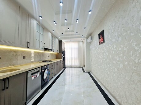 Объявление №6479652 - Баку, м. Кара Караев, 3-комн., 130 м², 12/14 этаж