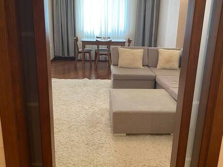 Kirayə 2 otaqlı mənzil, 55 m², Gənclik: 1 000 ₼/ay 2