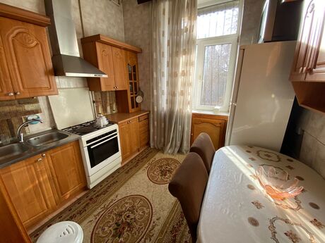 Kirayə 3 otaqlı mənzil, 90 m², Qara Qarayev: 220 000 ₼/ay 3