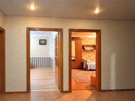 Elan №6479752 - Bakı, Xalqlar Dostluğu m., 3 otaqlı, 85 m², 3/5 mərtəbə
