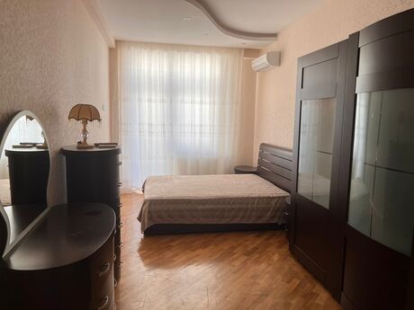 Аренда: 5-комнатная квартира, 250 м², 28 May: 2 000 ₼/мес 3