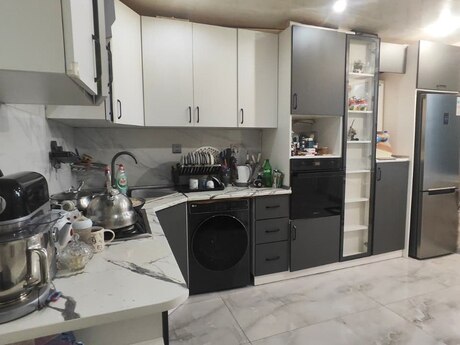 4 otaqlı mənzil, 90 m², Bakıxanov: 215 000 ₼ 4