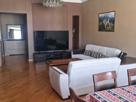 4-комнатная квартира, 158 м², Nizami: 500 000 ₼ 4
