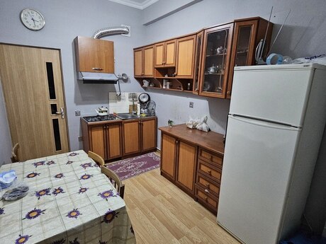 Kirayə 2 otaqlı mənzil, 40 m², İnşaatçılar: 500 ₼/ay 4