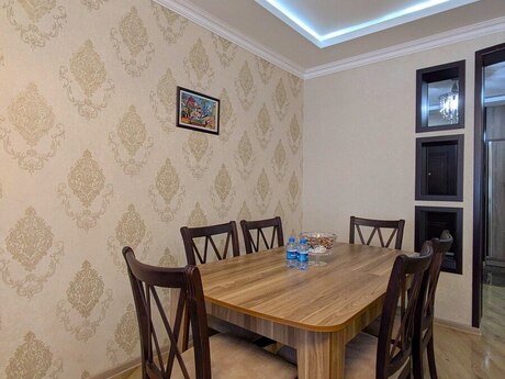 Kirayə 3 otaqlı mənzil, 130 m², 8 Noyabr: 1 000 ₼/ay 5