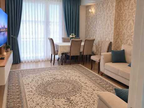 3 rooms · 100 m² · floor 7/24, Pilot Həyat Residence