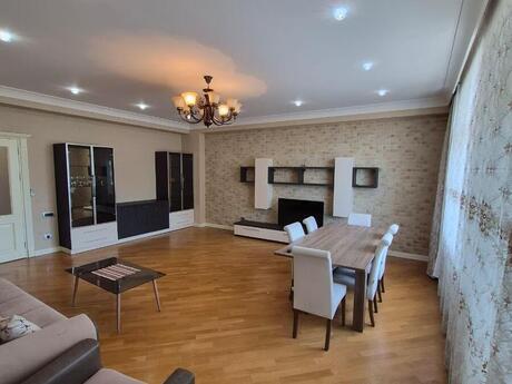 Kirayə 3 otaqlı mənzil, 185 m², 28 May: 1 600 ₼/ay 3