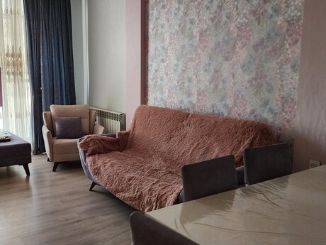 2-room apartment for rent, 95 m², Həzi Aslanov: 800 ₼/mo 3