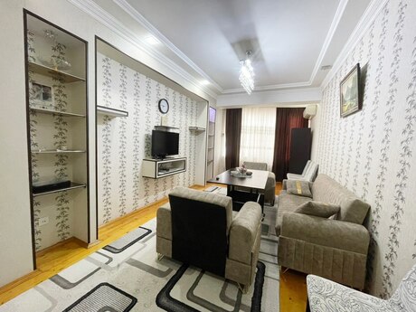 Elan №6467770 - Bakı, Yeni Yasamal q., 2 otaqlı, 85 m², 16/17 mərtəbə
