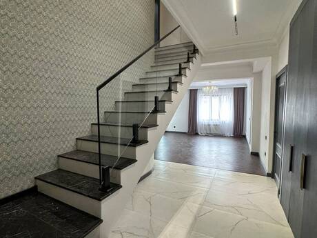 3-room apartment, 142 m², 8 Noyabr: 375 000 ₼ 3