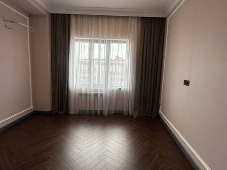 3-room apartment, 142 m², 8 Noyabr: 375 000 ₼ 5