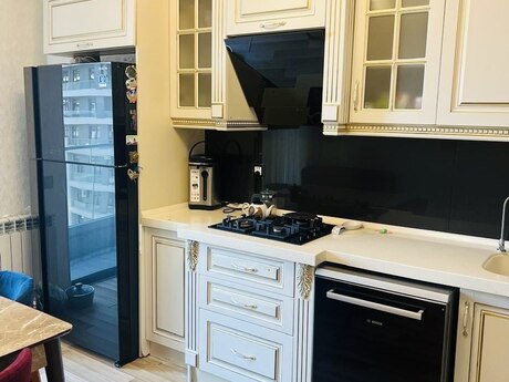 2-room apartment, 99 m², 8 Noyabr: 322 000 ₼ 3