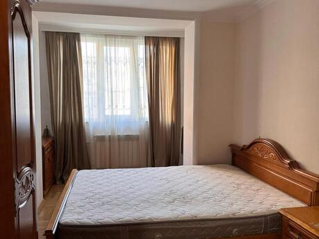 2 otaq · 50 m² · 2/5 mərtəbə, Elmlər Akademiyası