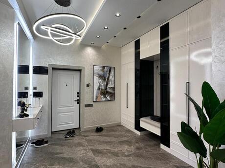 3 otaq · 135 m² · 11/15 mərtəbə, İnşaatçılar