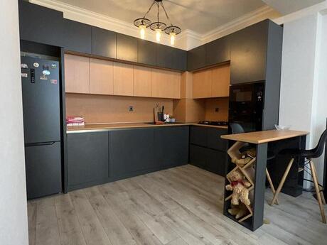 3-room apartment for rent, 112 m², 20 Yanvar: 1 000 ₼/mo 4