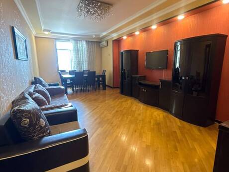 3 otaqlı mənzil, 118 m², Binəqədi: 285 000 ₼ 2