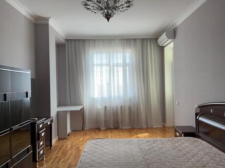 4-room apartment, 160 m², 8-ci mikrorayon: 380 000 ₼ 5