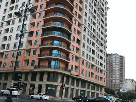 Elan №6480088 - Bakı, Gənclik m., 3 otaqlı, 140 m², 13/17 mərtəbə